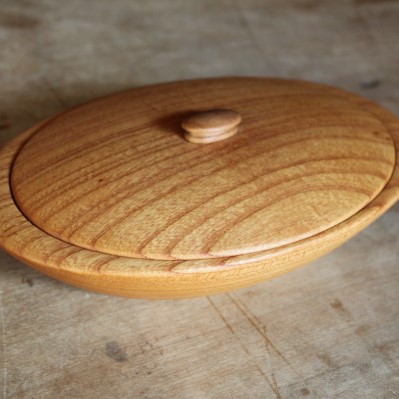 有限会社家具工房春夏秋冬